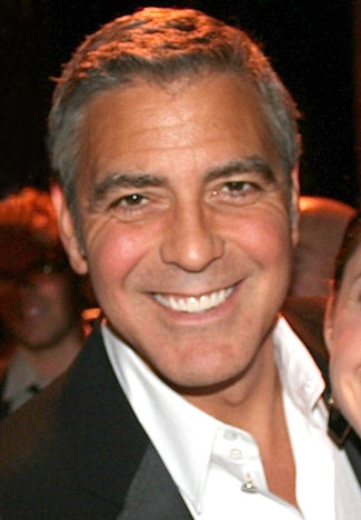 George Clooney mosolya